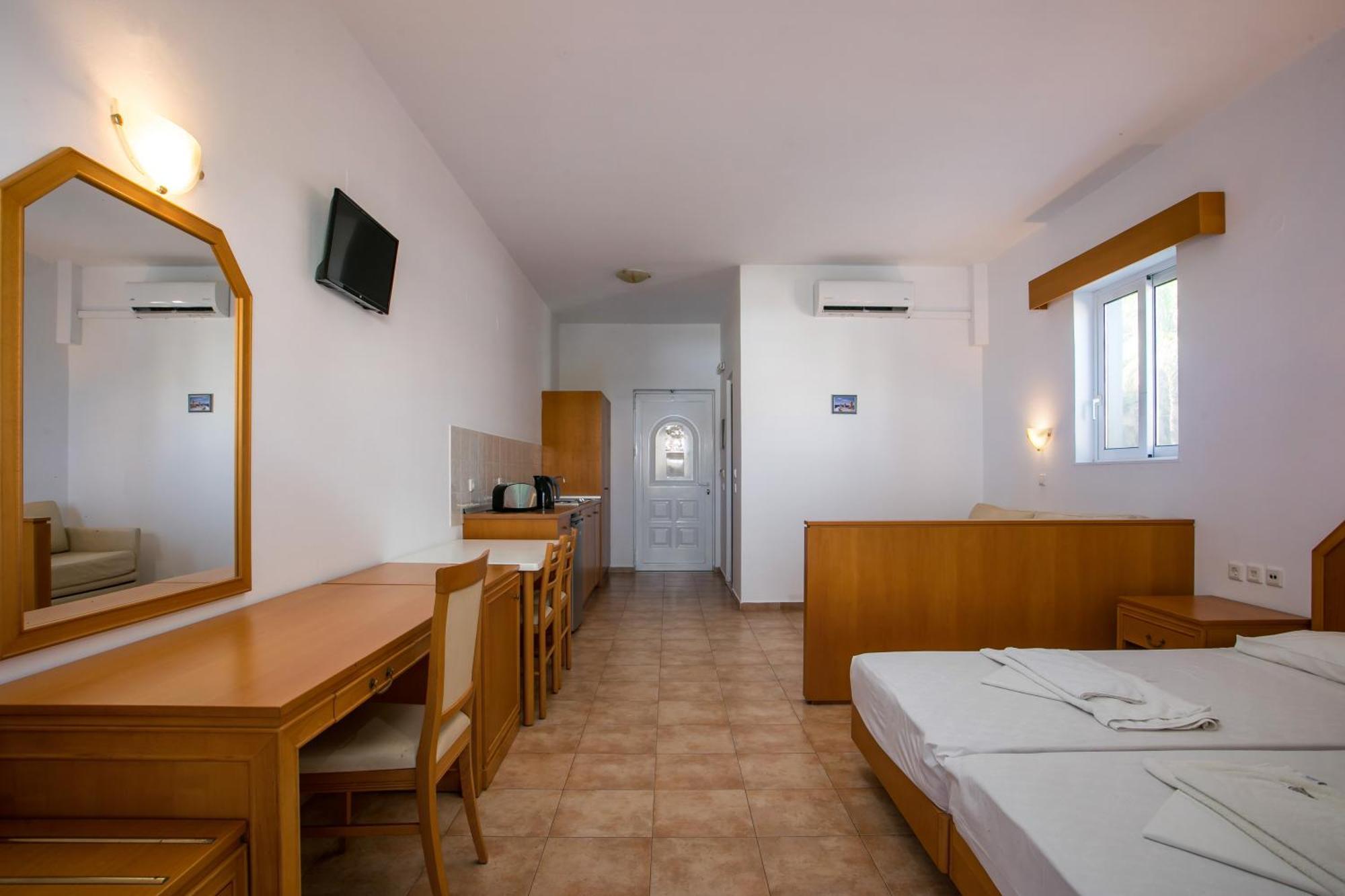 Hotel apartamentowy Lambis &